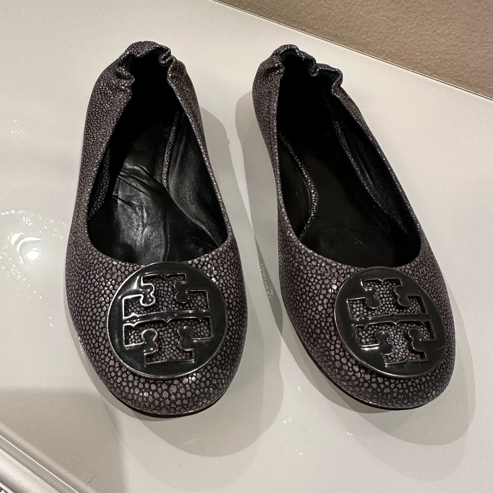 Tory Burch baller flats size 6